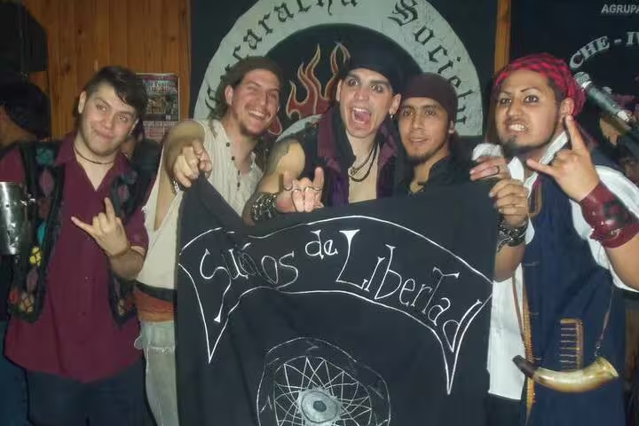 Disco Contra Viento y Marea